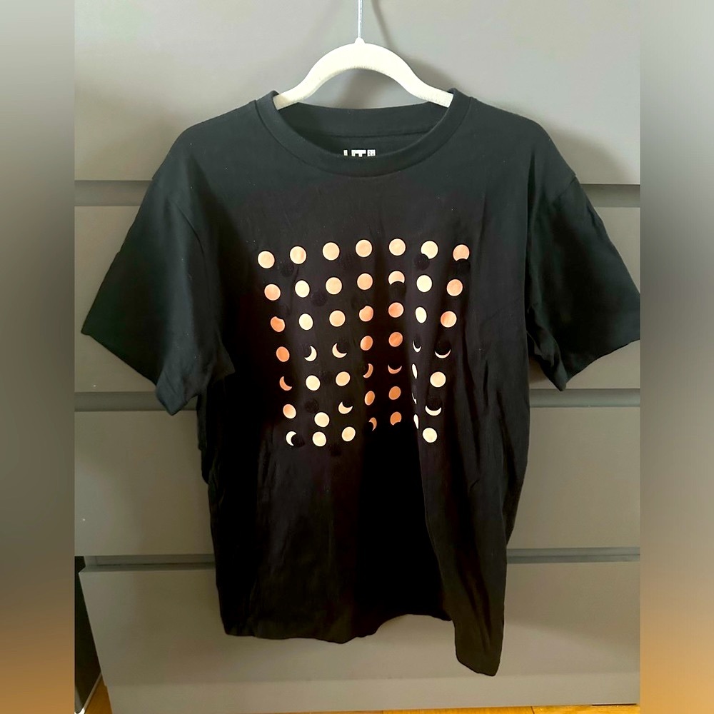 Uniqlo U Black, crewneck, short sleeve blouse, pink polka dots